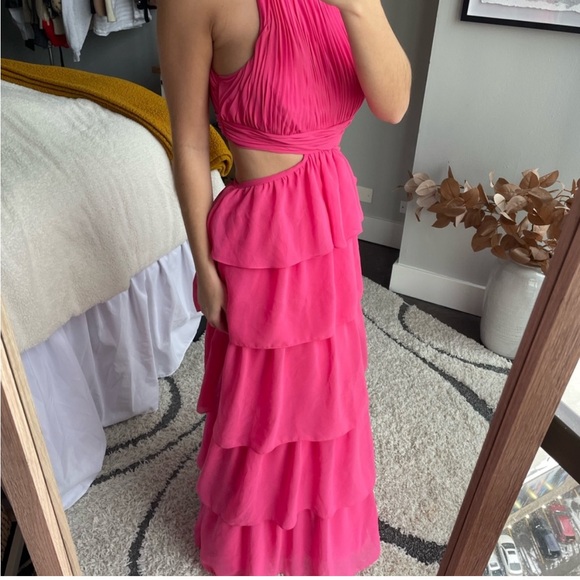 MAC DUGGAL NWT Hot Pink TIERED RUFFLE PLEATED HIGH NECK BALL GOWN!! - Picture 4 of 8